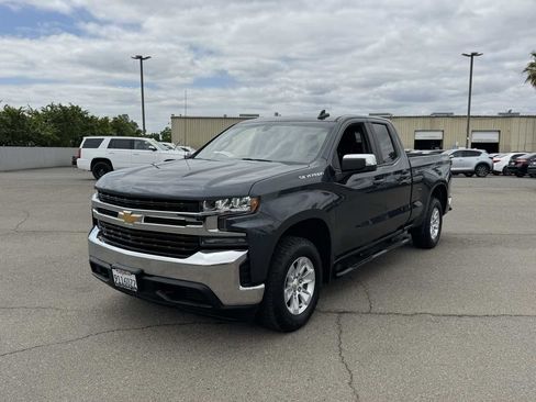 Used 2020 Chevrolet Silverado 1500 LT w/ Trailering Package AWD/4WD image 5