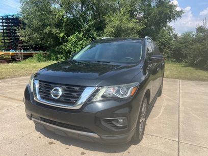 Used 2018 Nissan Pathfinder SV