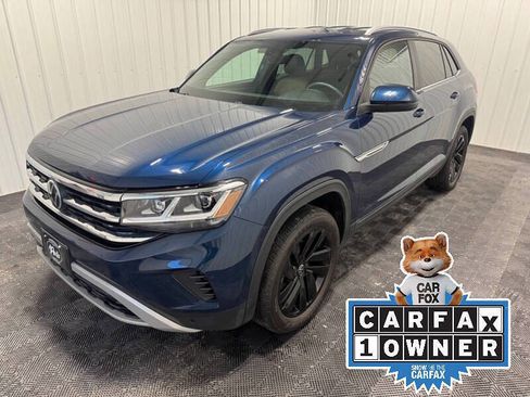Used 2022 Volkswagen Atlas Cross Sport SE image 1