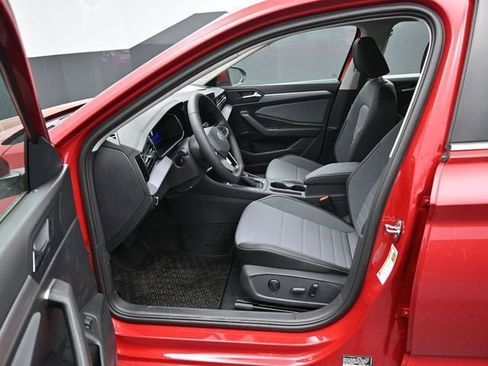 New 2026 Volkswagen Jetta SE image 9