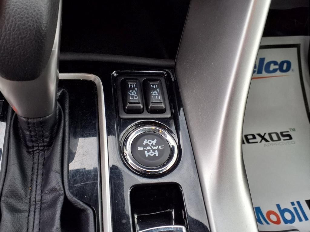 Used 2025 Mitsubishi Eclipse Cross SE AWD/4WD image 15