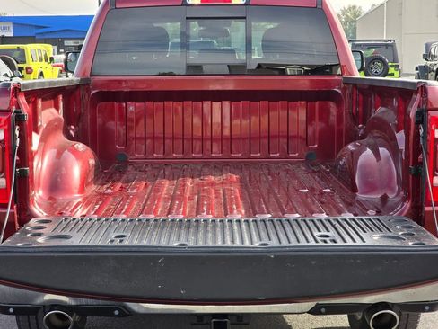 Used 2019 RAM 1500 Big Horn image 14