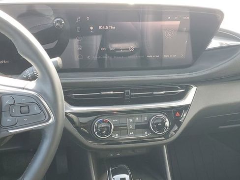 Certified 2024 Buick Envista Sport Touring w/ Convenience I Package FWD image 14