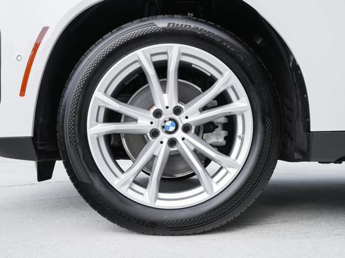 Used 2025 BMW X3 xDrive30i w/ Convenience Package AWD/4WD image 33