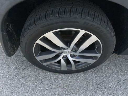 Used 2018 Honda Pilot Touring image 22