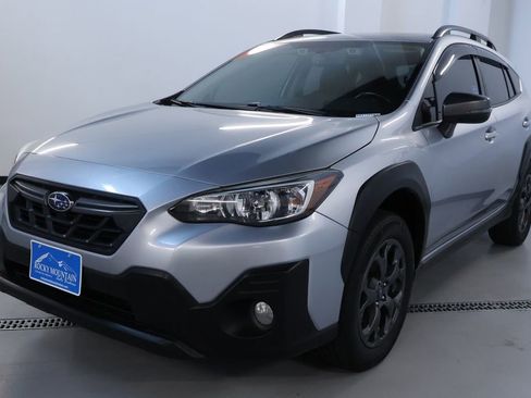 Used 2021 Subaru Crosstrek 2.5i Sport w/ Moonroof Package AWD/4WD image 3