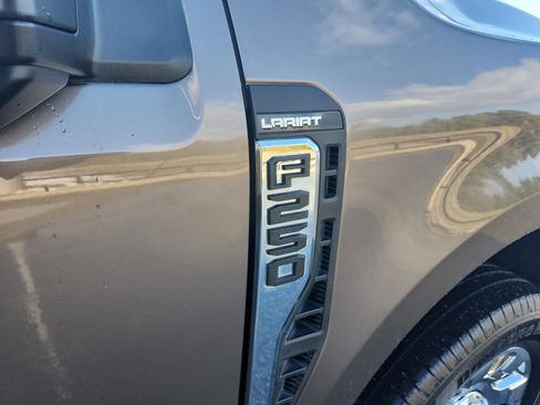 Used 2023 Ford F250 Lariat w/ Lariat Ultimate Package image 7