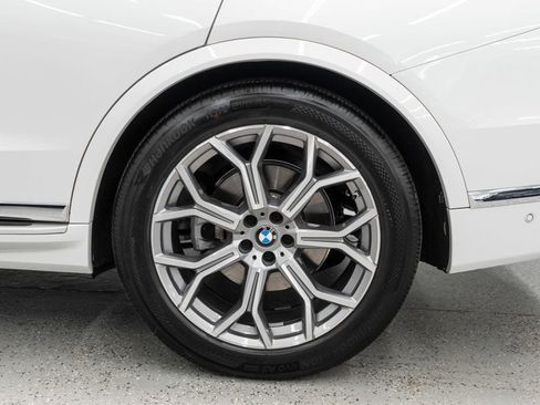 Used 2025 BMW X7 xDrive40i w/ Premium Package AWD/4WD image 44