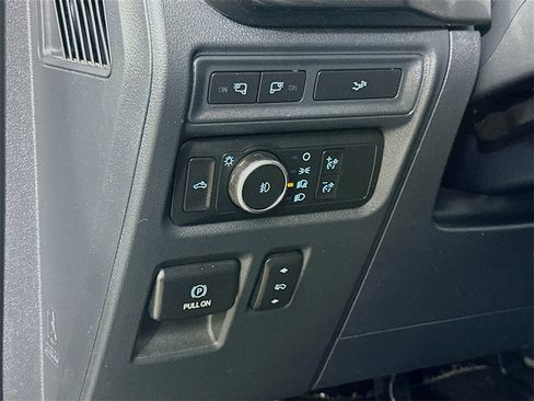 Used 2022 Ford F150 XLT w/ Equipment Group 302A High image 21