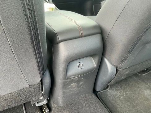 Used 2025 Nissan Sentra SR FWD image 34