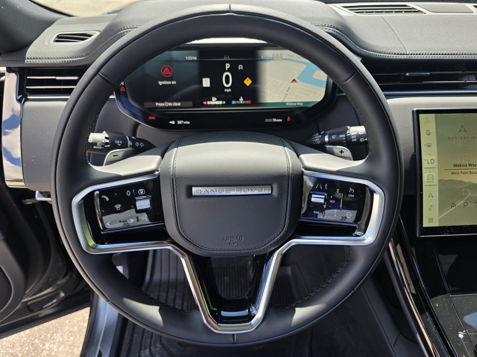 New 2027 Land Rover Range Rover Sport SE AWD/4WD image 15