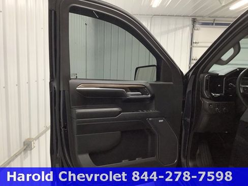 Used 2024 Chevrolet Silverado 1500 LT Trail Boss w/ LT Trail Boss Premium Package image 14