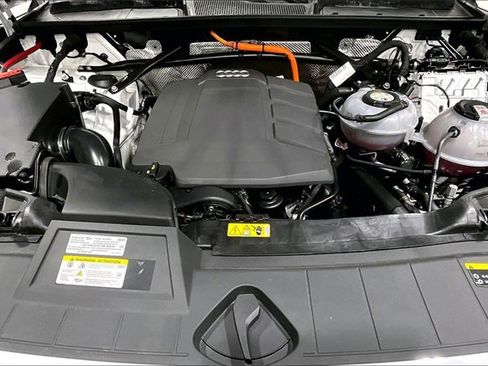 Used 2023 Audi Q5 e Prestige w/ Prestige Package image 9