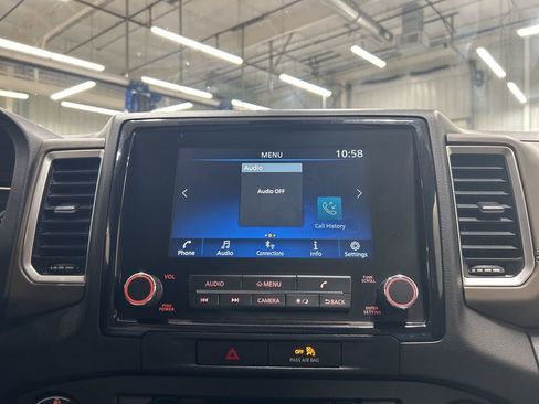 Used 2022 Nissan Frontier SV image 19