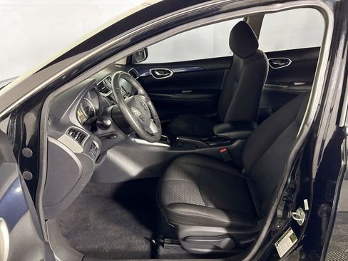 Used 2018 Nissan Sentra SR w/ Protection Package FWD image 11