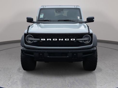 Used 2024 Ford Bronco Wildtrak image 2