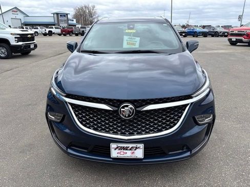 Used 2022 Buick Enclave Avenir w/ Avenir Technology Package AWD/4WD image 3