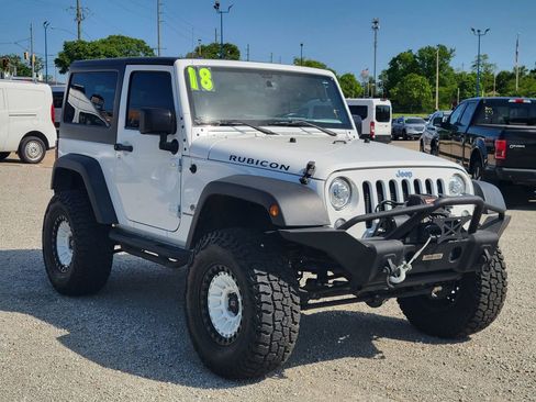 Used 2018 Jeep Wrangler Rubicon w/ Power Convenience Group AWD/4WD image 49