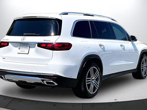 Used 2025 Mercedes-Benz GLS 450 4MATIC image 9