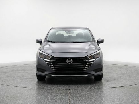 Used 2025 Nissan Versa SV w/ Trunk Package image 2