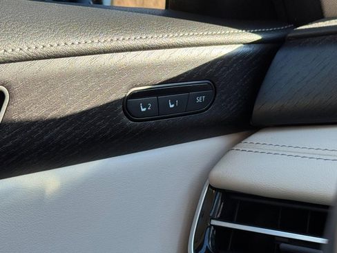 Used 2023 INFINITI QX60 Sensory w/ Vision Package image 16