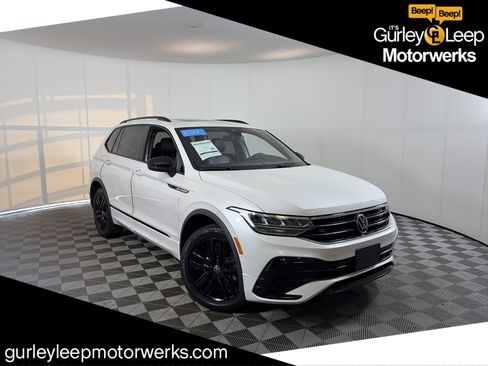 Used 2022 Volkswagen Tiguan SE R-Line AWD/4WD image 1