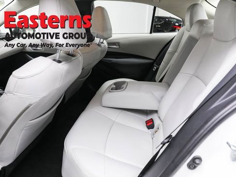 Used 2020 Toyota Corolla LE image 21