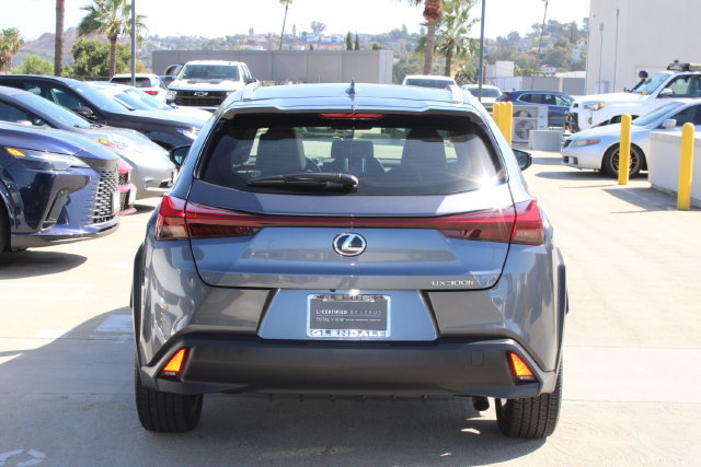 Certified 2025 Lexus UX 300h FWD image 20