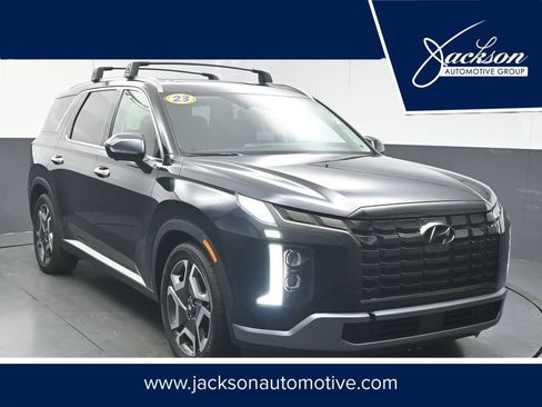 Used 2023 Hyundai Palisade SEL FWD image 1