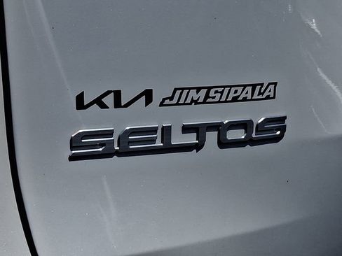 Certified 2025 Kia Seltos LX AWD/4WD image 30