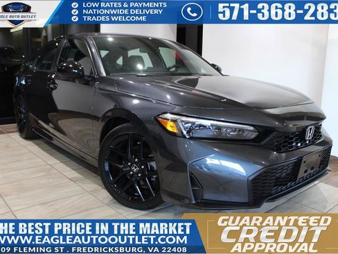 Used 2025 Honda Civic Sport image 1