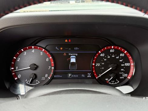 Used 2025 Nissan Frontier PRO-4X w/ Interior Protection Package AWD/4WD image 15
