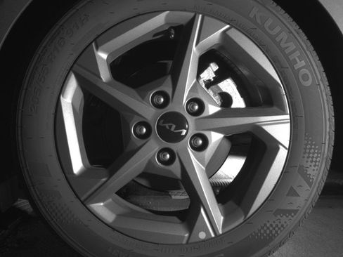 Used 2025 Kia K4 LXS image 14