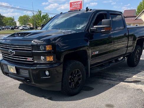 Used 2018 Chevrolet Silverado 2500 LTZ w/ Duramax Plus Package AWD/4WD image 3
