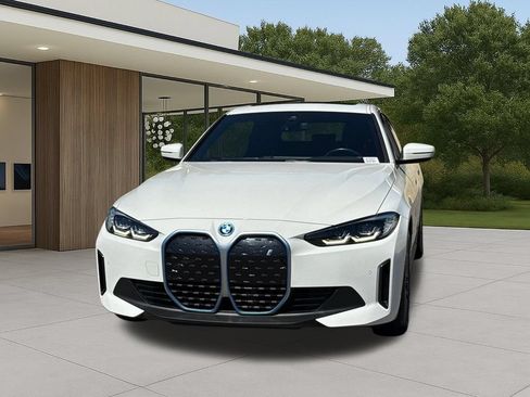 Certified 2023 BMW i4 eDrive40 w/ Premium Package RWD image 3