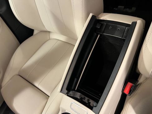 Used 2023 Mercedes-Benz EQB 300 4MATIC image 21