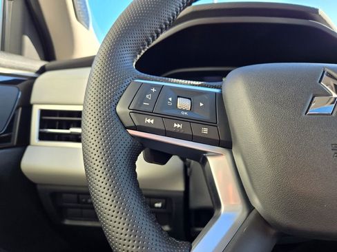 New 2026 Mitsubishi Outlander SE image 28