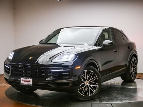 Certified 2026 Porsche Cayenne Coupe AWD/4WD image 1