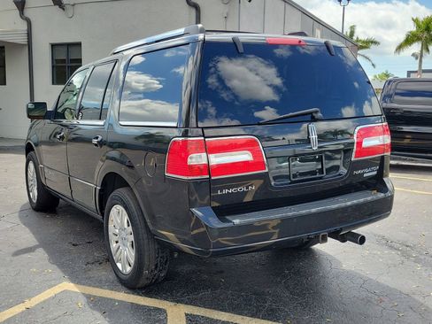 Used 2012 Lincoln Navigator 2WD image 6