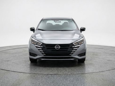 Used 2025 Nissan Versa SV image 2