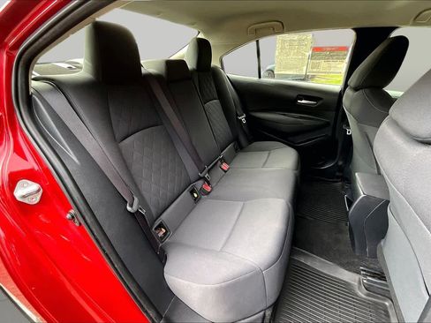 Used 2020 Toyota Corolla LE w/ LE Convenience Package FWD image 21