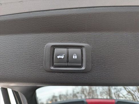 Used 2024 Mitsubishi Outlander SE image 21