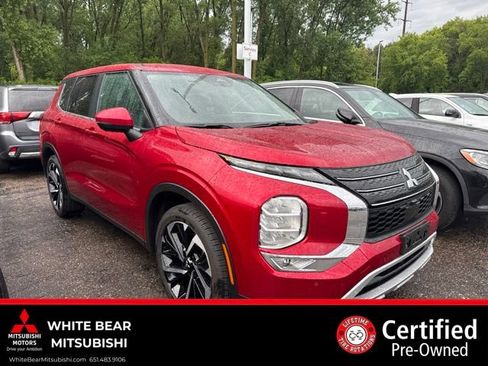 Used 2024 Mitsubishi Outlander SE AWD/4WD image 1