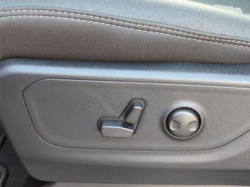 Used 2026 RAM 1500 Big Horn AWD/4WD image 10