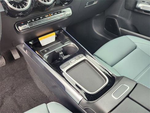 New 2026 Mercedes-Benz GLB 250 4MATIC image 22