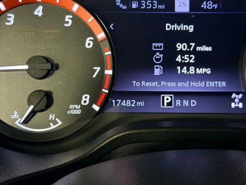 Used 2023 Nissan Titan PRO-4X w/ Pro-4x Convenience Package image 14