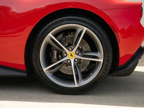 Used 2023 Ferrari 296 GTB RWD image 17