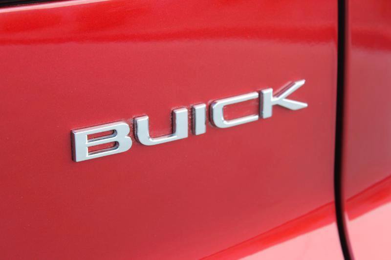 Used 2025 Buick Enclave Sport Touring w/ Super Cruise Package AWD/4WD image 32