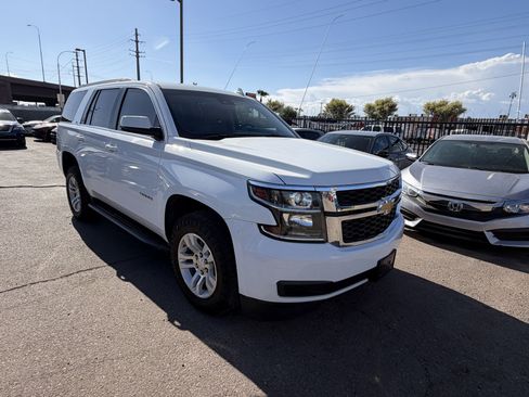 Used 2018 Chevrolet Tahoe LT AWD/4WD image 3