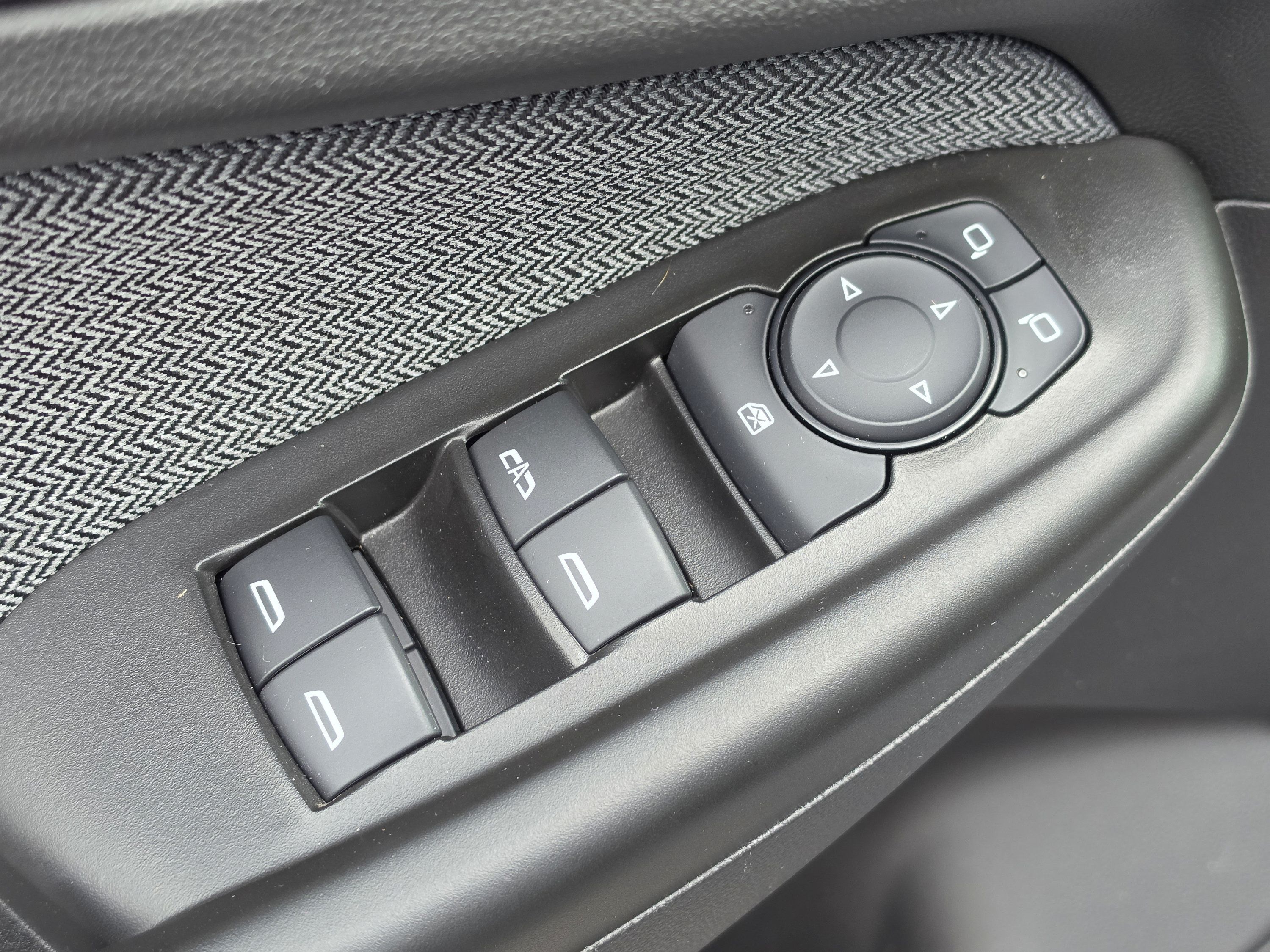 Used 2023 Chevrolet TrailBlazer LT FWD image 23
